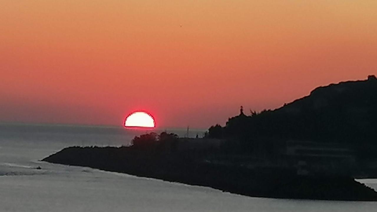 Sol, Mar E Praia Sesimbra Luaran gambar